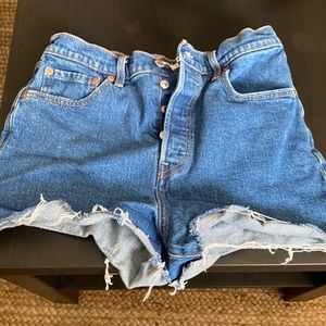 Levi shorts